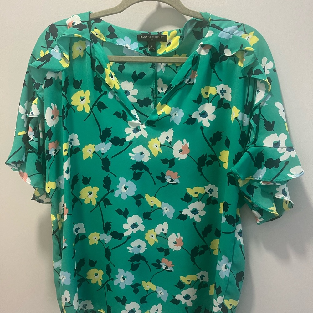 Banana Republic Green Floral Blouse